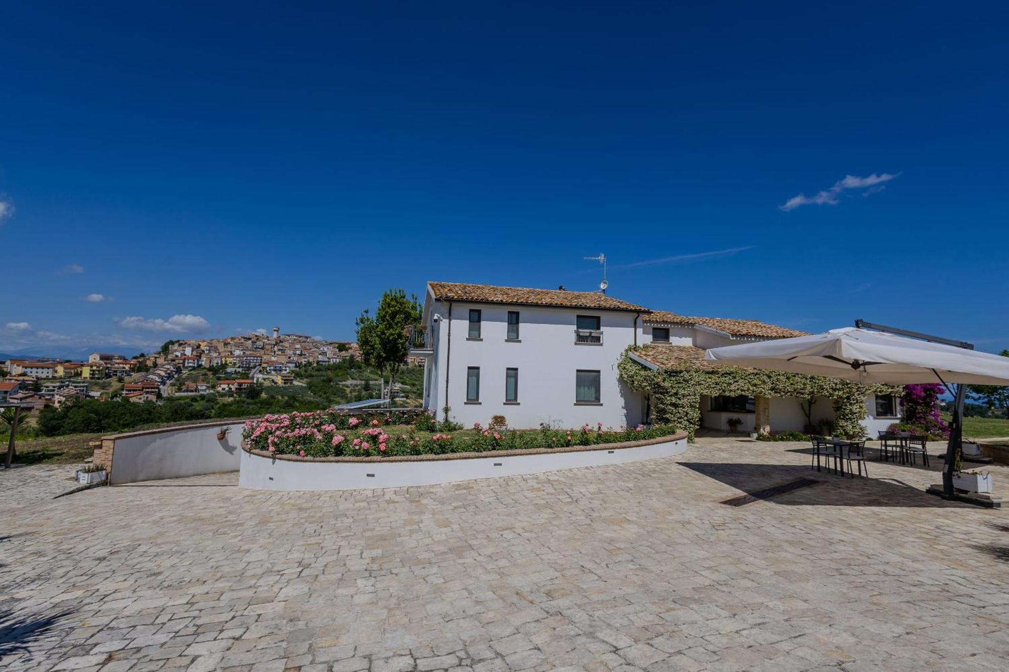 Villaggio Cristina * Monteodorisio