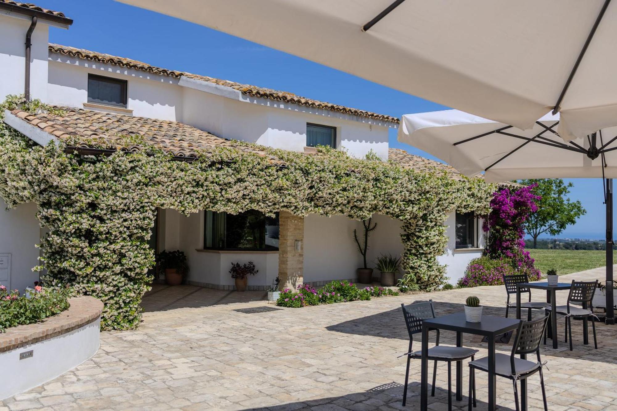 Villaggio Cristina Bed & Breakfast Monteodorisio